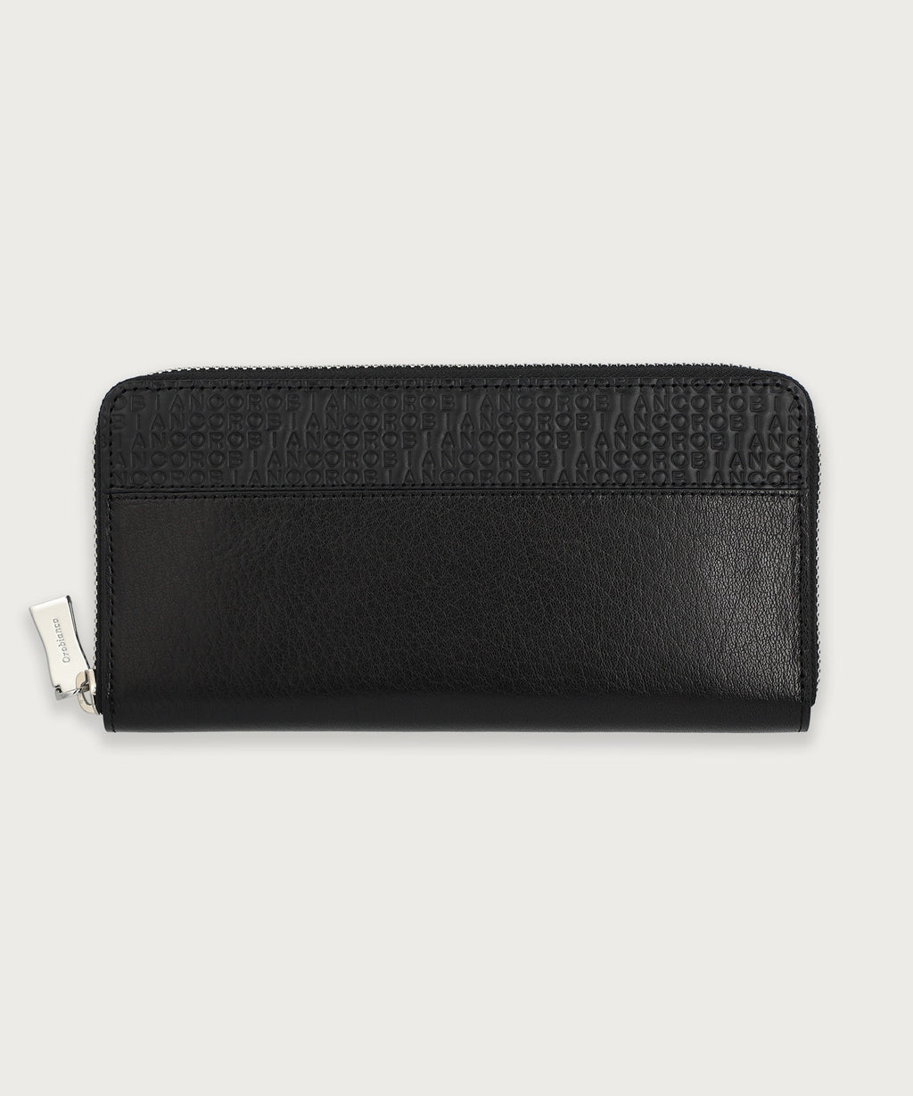 クラシックエンボス ラウンドファスナー ロングウォレット