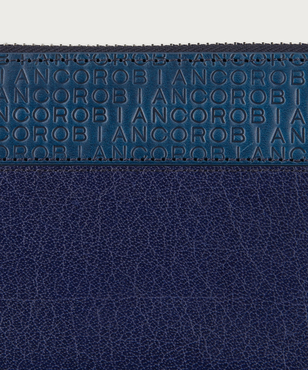 クラシックエンボス ラウンドファスナー ロングウォレット