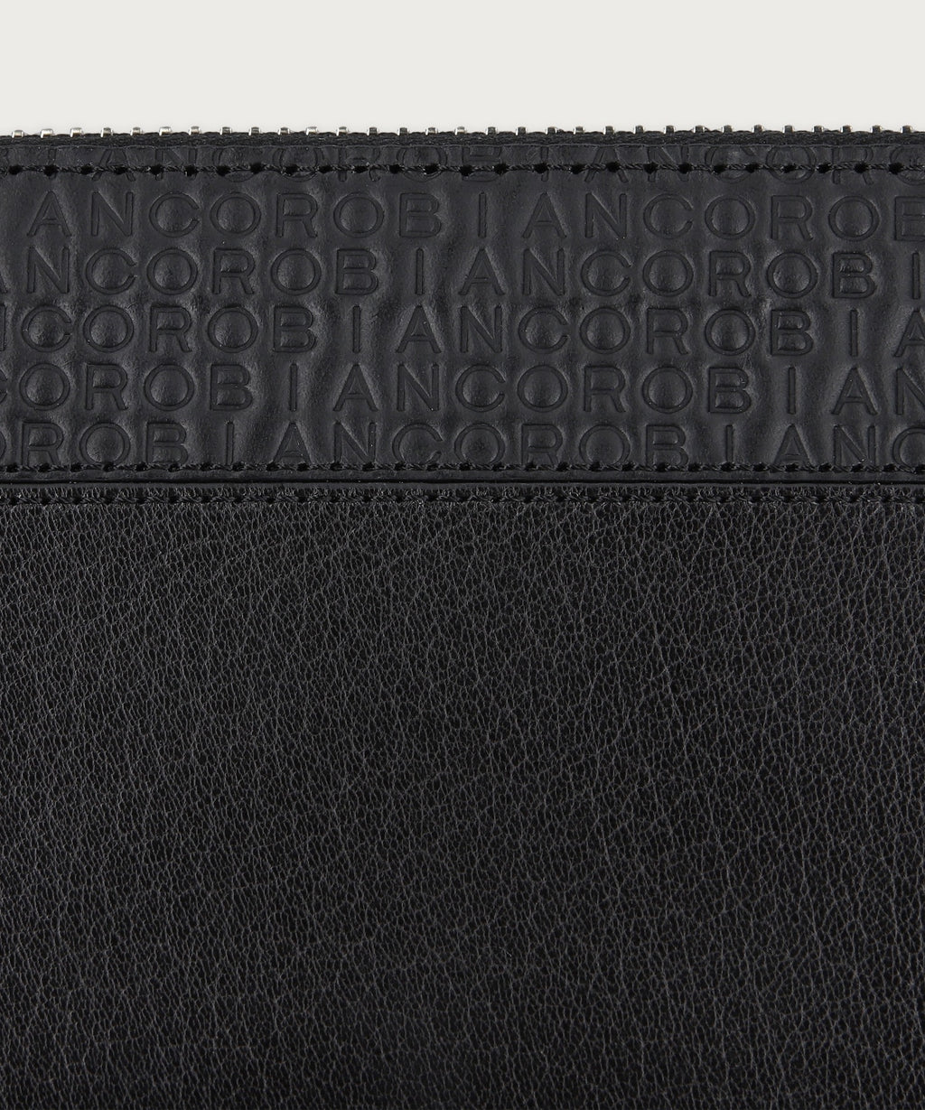 クラシックエンボス ラウンドファスナー ロングウォレット