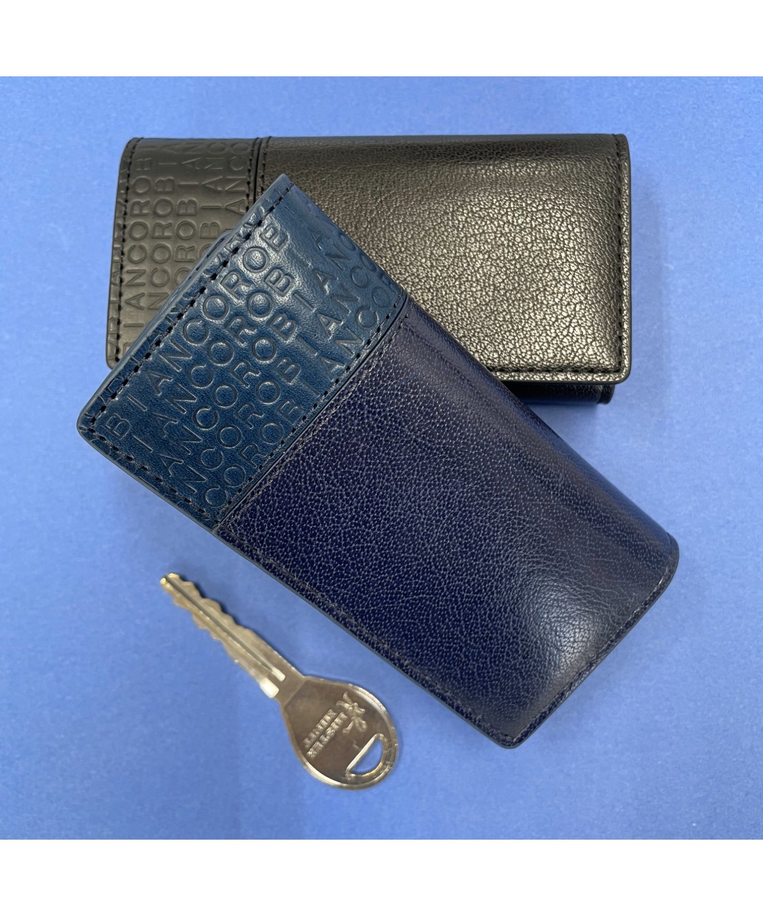 クラシックエンボス キーケース